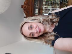 Dr. Genevieve CASTAND