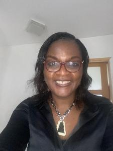 Dr Arlette Fotso Kamdem, Obstétricien à Orléans