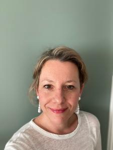 Esther VOLANT