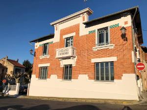 Dr. Isabelle GUILLOT