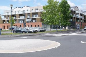 Dr. Anna HUBERT BARRUCAND