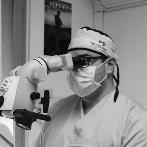 Dr Remy Gombert, Chirurgien dentiste à Flavin