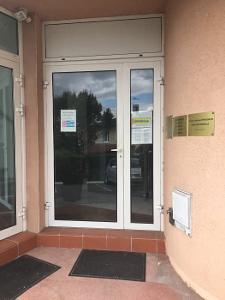 Dr. Isabelle OBLE SIXOU