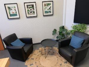 Dr. Annelise GALLOYER