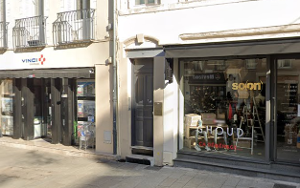 Dr. Veronique POUTOT